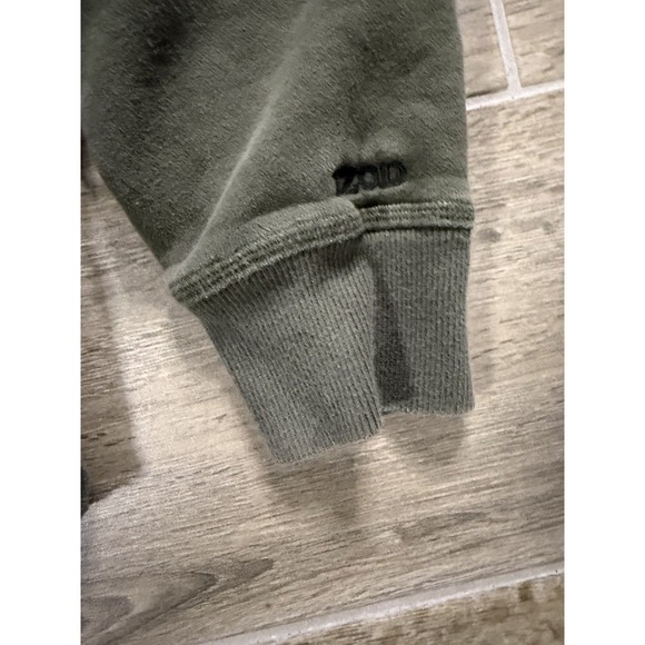 IZOD Men's Medium Green Crewneck Sweatshirt Classic Logo Pullover Classic - Picture 7 of 16